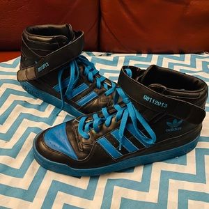 Men’s 11.5 Adidas Black High Tops w/ Blue Stripes